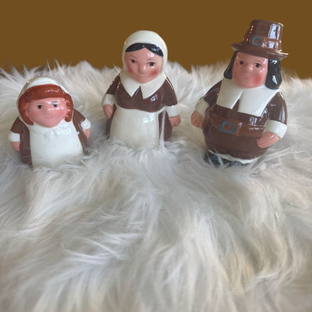 Publix Pilgrim Figurine Set of 3